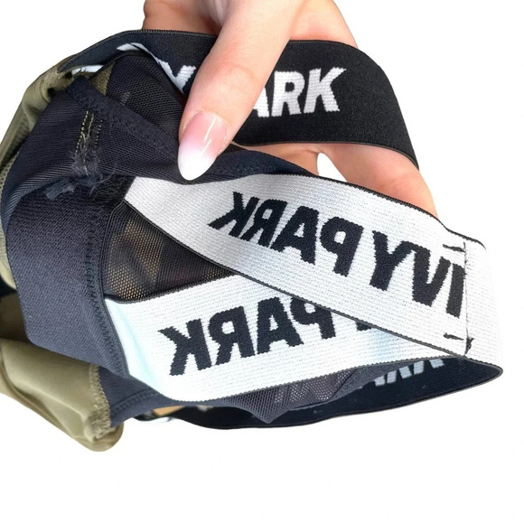 Ivy Park Olive Green Logo‎ Band Racerback Sports Bra Size Small - Picture 7 of 7